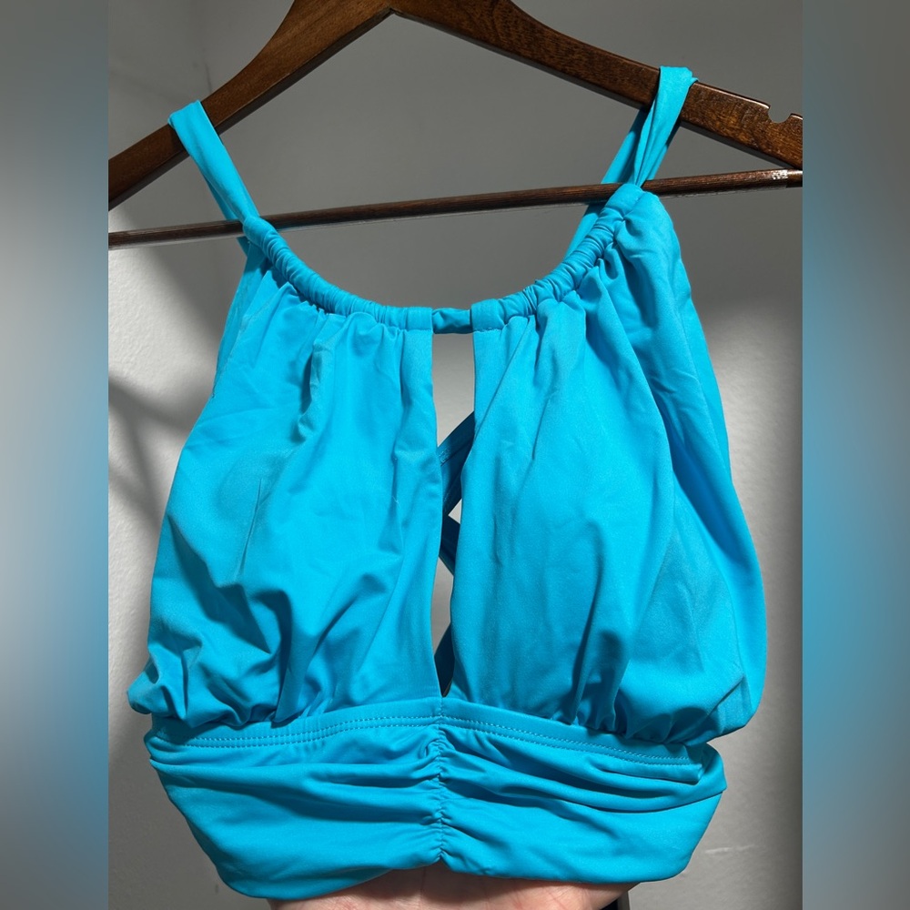 La Blanca high neck bikini top in blue. 14. NWT